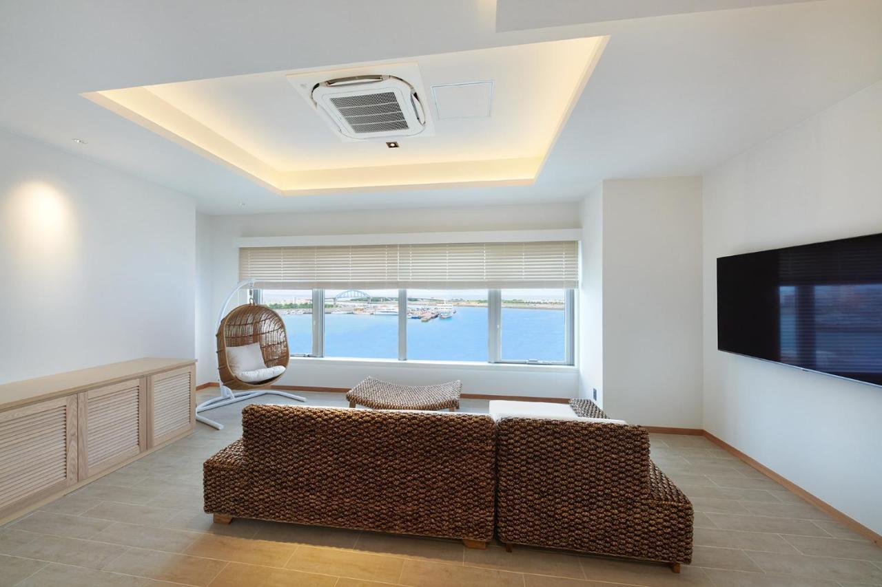 โรงแรม เธิร์ด อิชิงากิจิมะ 4*